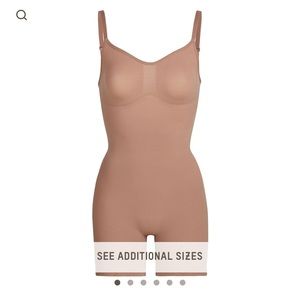 SKIMS Brand new never been worn sculpting body suit mid thigh with open gusset
